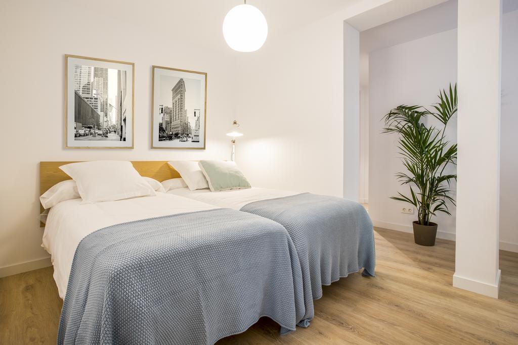 Slow Suites Luchana Madrid Room photo