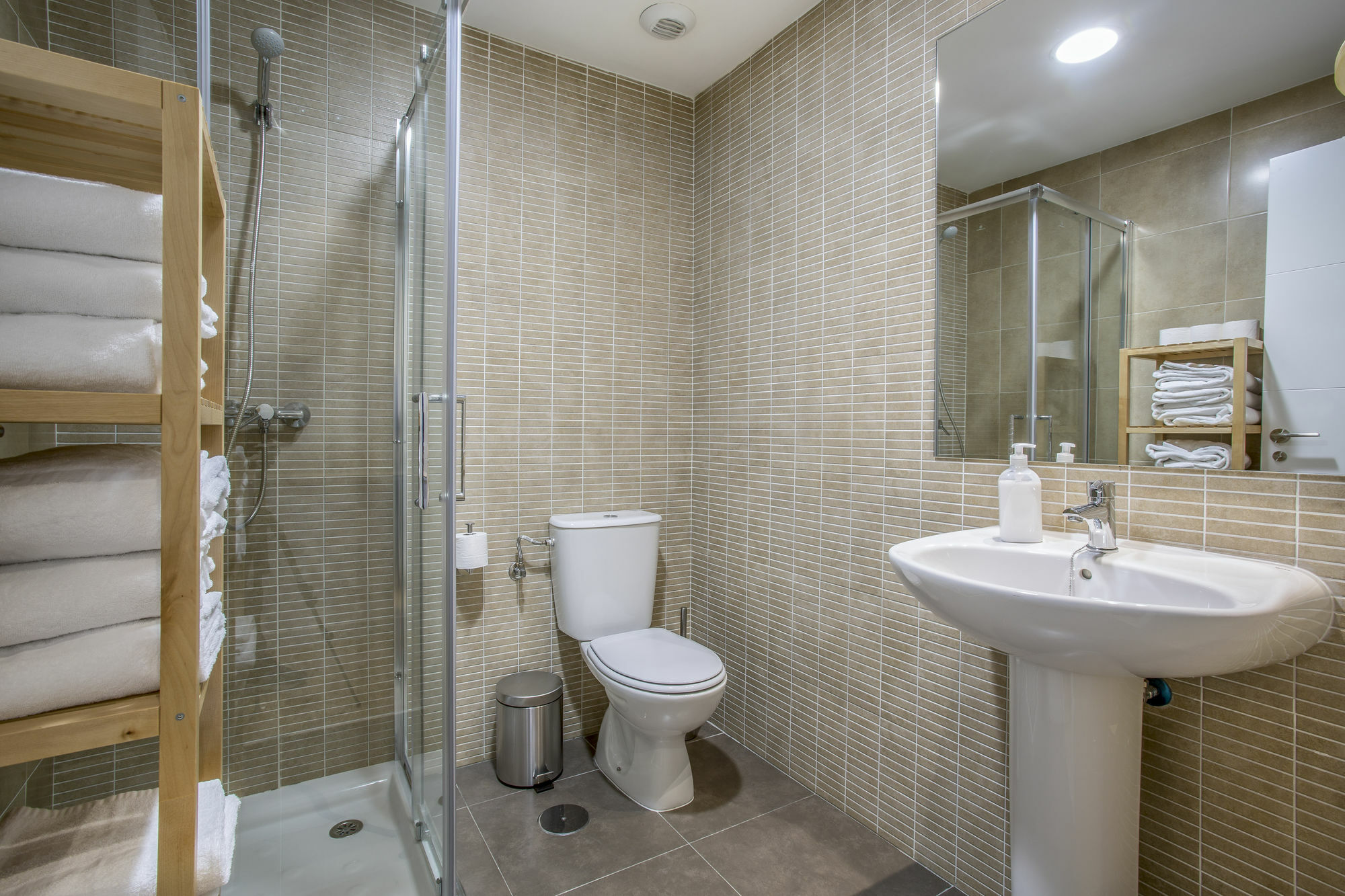 Slow Suites Luchana Madrid Exterior photo